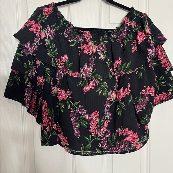 🌺 NWT! Boho Ruffle Blouse - Picture 2 of 6